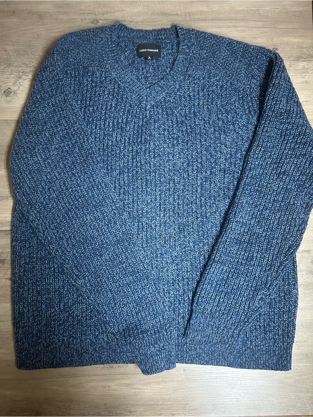 Lucky Brand Men's Heathered Blue V-Neck Sweater